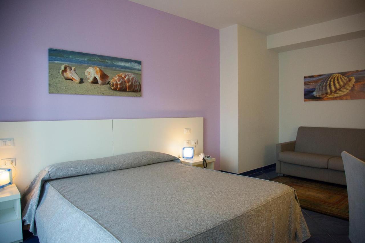Aurea Hotel Tortoreto Екстер'єр фото