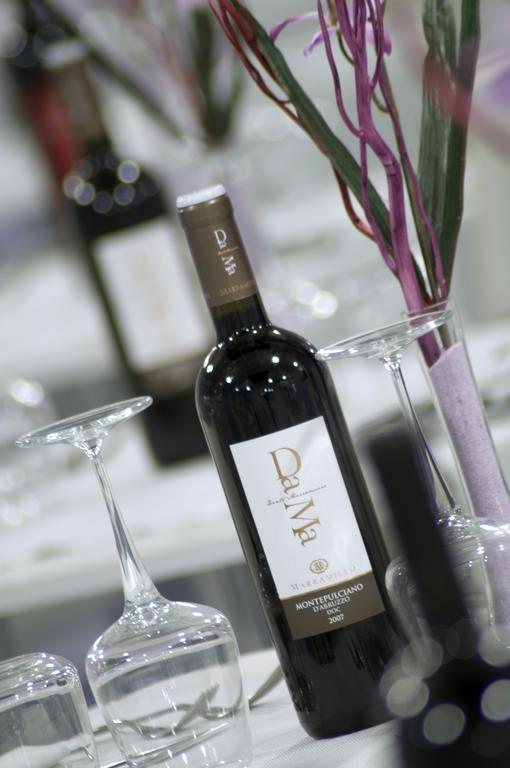 Aurea Hotel Tortoreto Екстер'єр фото