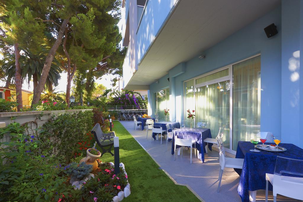Aurea Hotel Tortoreto Екстер'єр фото