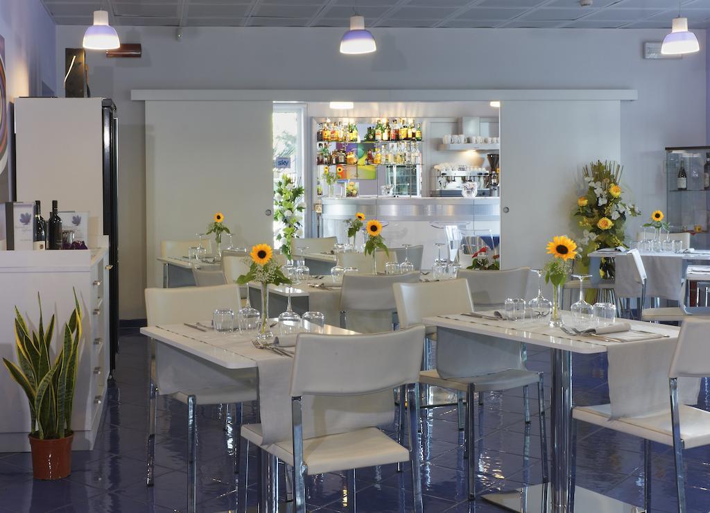 Aurea Hotel Tortoreto Екстер'єр фото