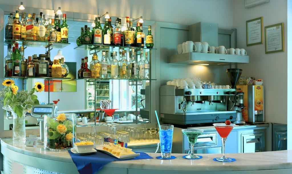Aurea Hotel Tortoreto Екстер'єр фото