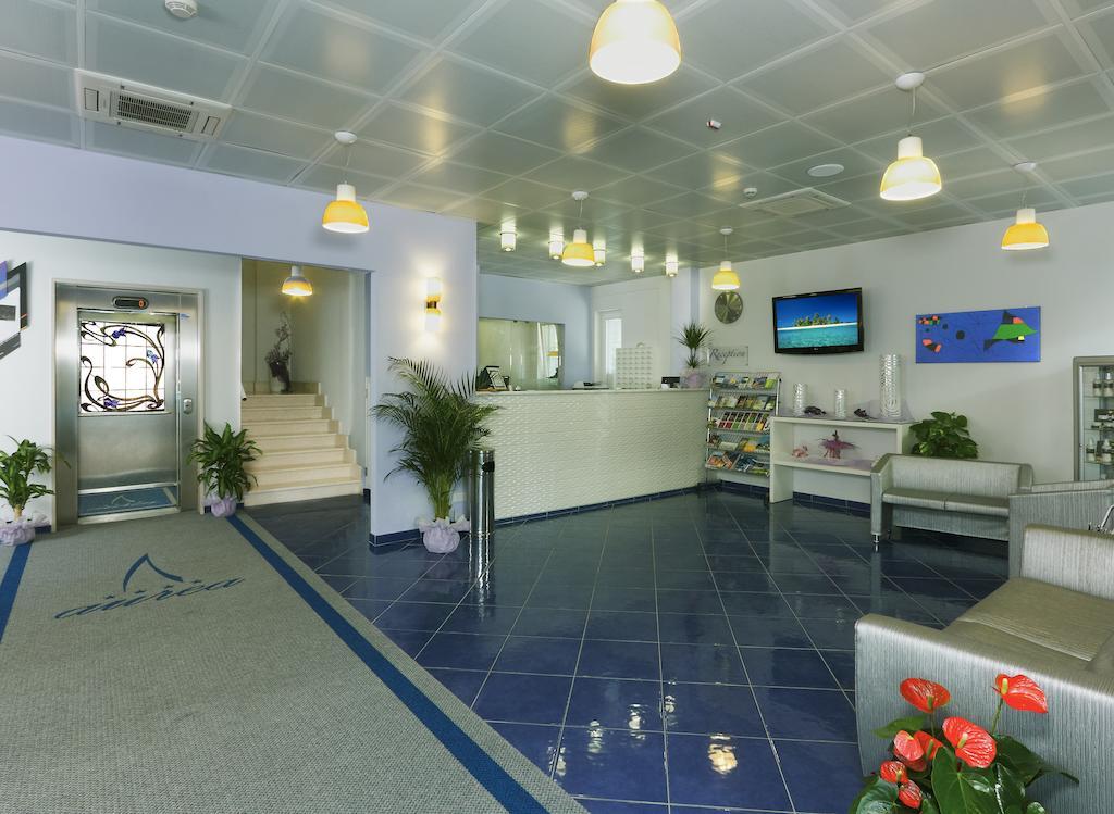 Aurea Hotel Tortoreto Екстер'єр фото