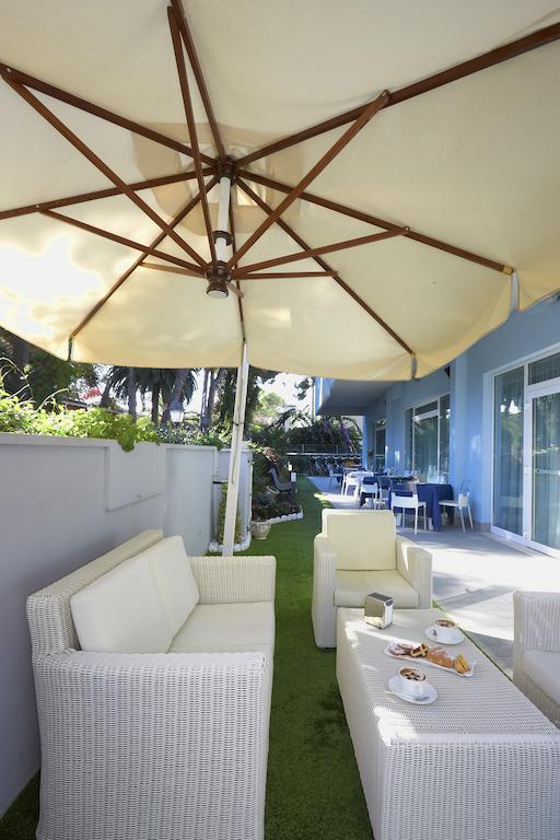 Aurea Hotel Tortoreto Екстер'єр фото